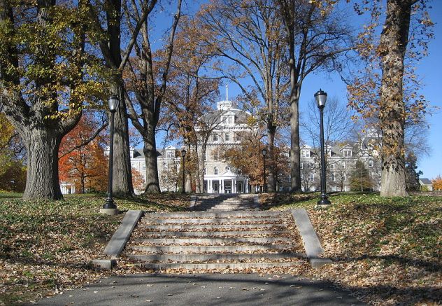 Image of Parrish Hall on Swarthmore Campus via Wikimedia