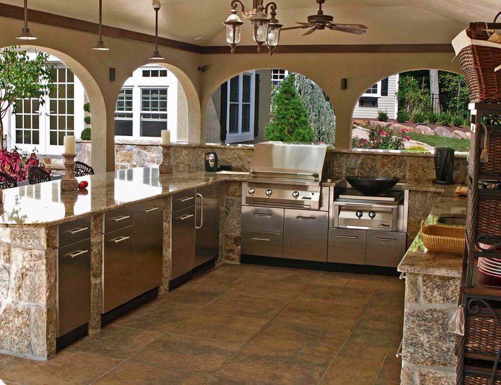 Stainless Steel Cabinets For Your Outdoor Kitchen Trend