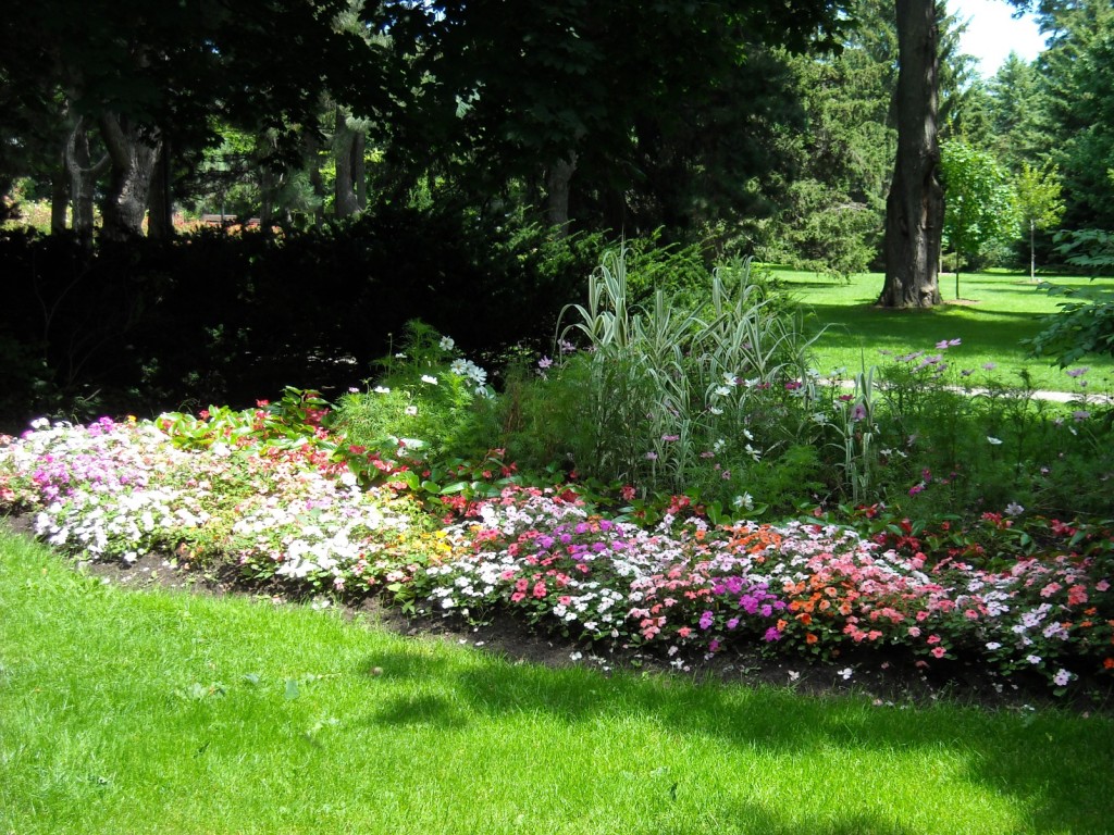 beautiful gardens  in Philadelphia’s Main Line Southern New Jersey and Northern Delaware communities